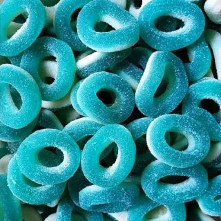 Anneaux framboise acides